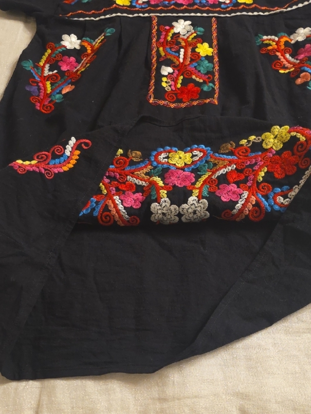 YZXDORWJ Embroidered Black Mini Dress with Multicolor Floral Detail S Overssized - Picture 10 of 15